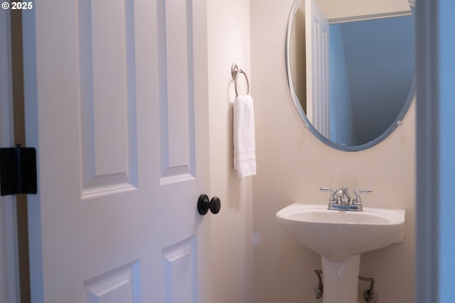 9235 NW Germantown Rd, Portland, OR 97231 - view of bathroom