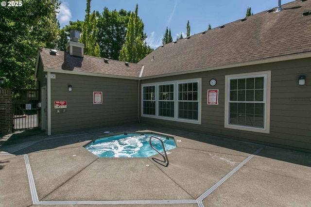 7197 SW Sagert St Unit 103, Tualatin, OR 97062 - view of pool featuring a hot tub and a patio area