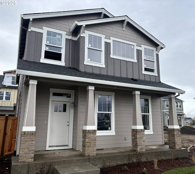 craftsman-style home featuring a porch