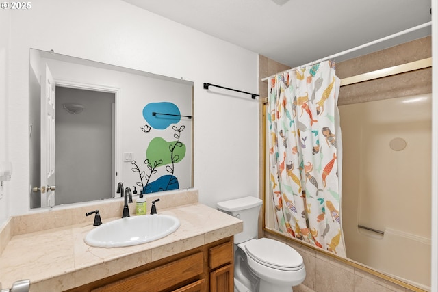 full bathroom featuring shower / bathtub combination with curtain, toilet, and vanity