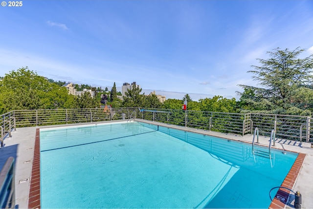 2021 SW Main St Unit 66, Portland, OR 97205 - view of community pool