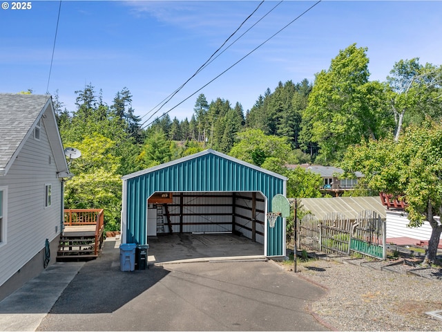2111 Greenwood Ave, Reedsport, OR 97467 - view of detached garage