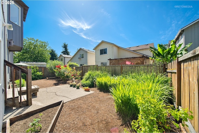 4744 SE Maxwell St, Hillsboro, OR 97123 - fenced backyard with a patio