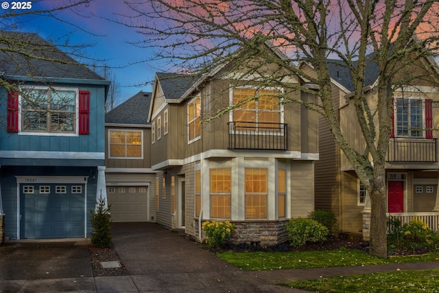 view of front of property featuring a garage