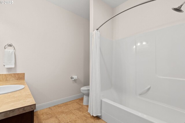 14609 NE 112th St, Vancouver, WA 98682 - bathroom with shower / bath combo with shower curtain, vanity, toilet, and baseboards