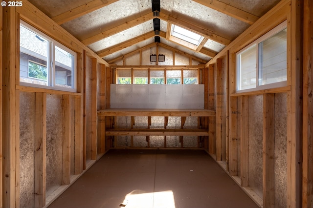 14609 NE 112th St, Vancouver, WA 98682 - storage room featuring a skylight