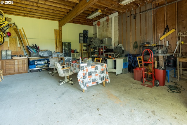 90431 Lewis Rd, Warrenton, OR 97146 - view of garage