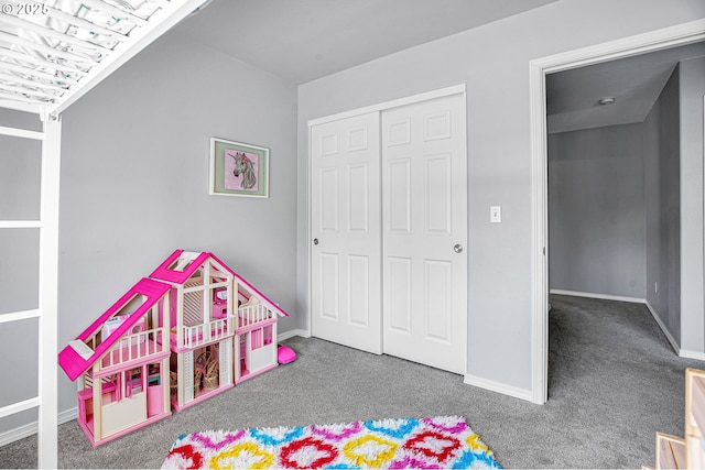 417 W Kemper Crest Dr, Newberg, OR 97132 - game room with carpet flooring and baseboards