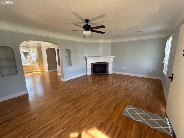 351 Juniper St, Junction City, OR 97448 - bathroom featuring tile patterned floors, baseboards, vanity, and a bath