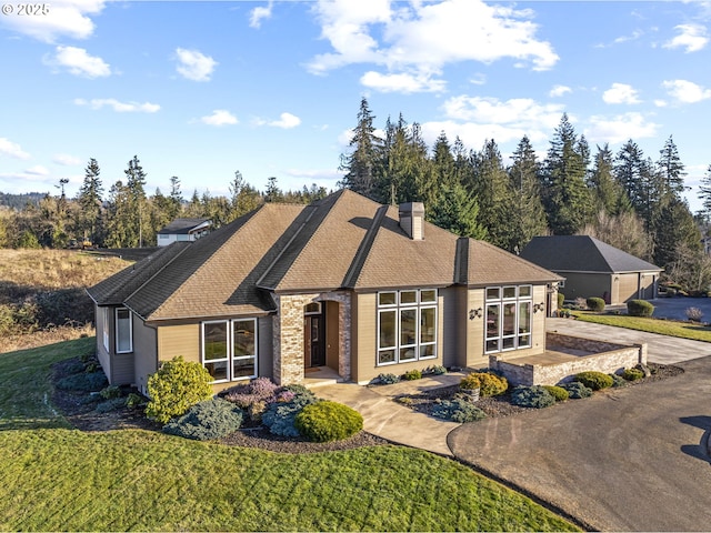 view of front of house with a front yard