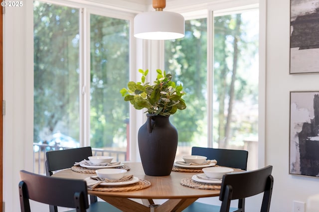 18560 Lower Midhill Dr, West Linn, OR 97068 - dining space featuring plenty of natural light