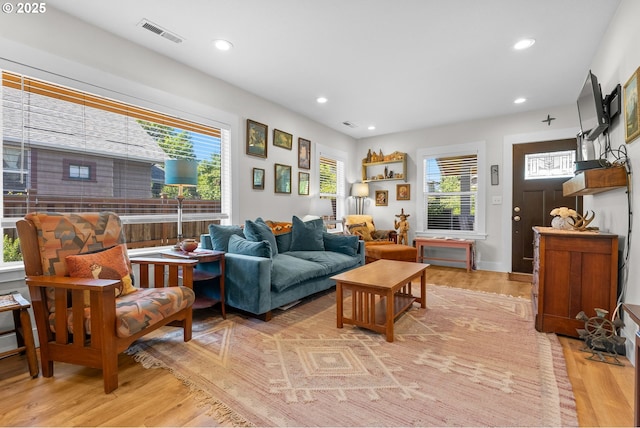 4604 SE 30th Ave, Portland, OR 97202 - living room featuring light wood finished floors and recessed lighting