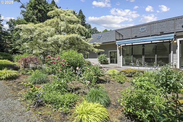 12643 S Iron Mountain Blvd, Portland, OR 97219 - rear view of property featuring a balcony and a patio