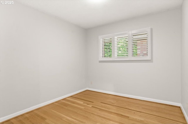 2425 SW 19th Ave Unit 9, Portland, OR 97201 - unfurnished room featuring baseboards and light wood finished floors