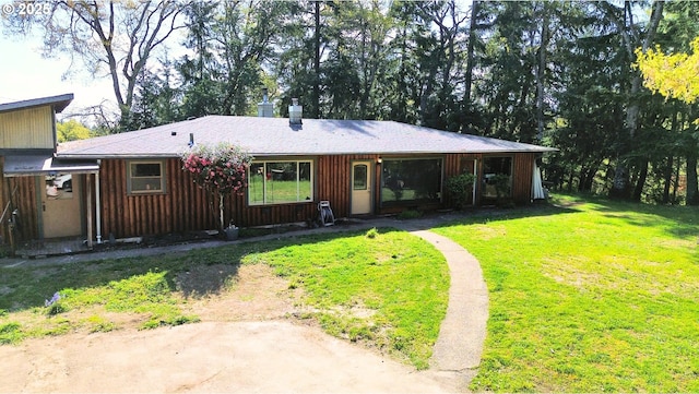 28500 Ruth Ln, Eugene, OR 97402 - view of front facade with a front yard