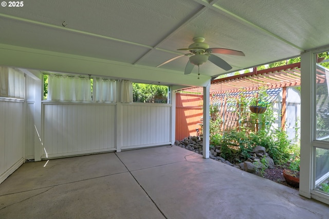 640 Sherman Dr, The Dalles, OR 97058 - view of patio / terrace with a ceiling fan