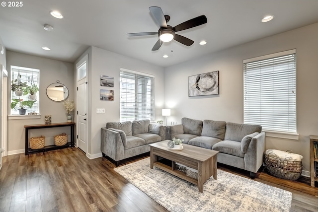 living room featuring ceiling fan, wood finished floors, recessed lighting, and baseboards