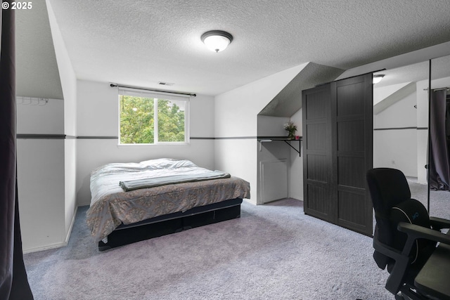 13465 SW Lancewood St, Beaverton, OR 97008 - bedroom with carpet and a textured ceiling