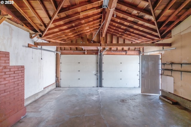 30563 Fairview Rd, Lebanon, OR 97355 - garage featuring wood ceiling
