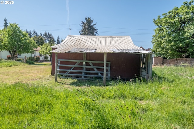 30563 Fairview Rd, Lebanon, OR 97355 - view of outbuilding with an outbuilding and fence