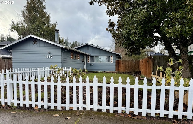 view of front of house