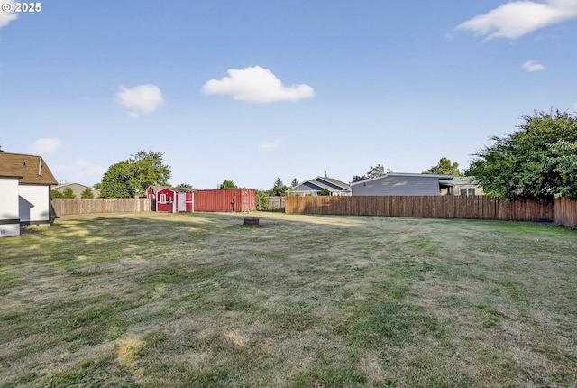 1570 Blaine St, Woodburn, OR 97071 - fenced backyard with a shed