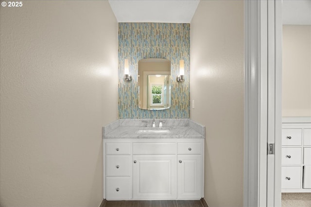 4679 Dogwood Dr, Lake Oswego, OR 97035 - bathroom featuring vanity