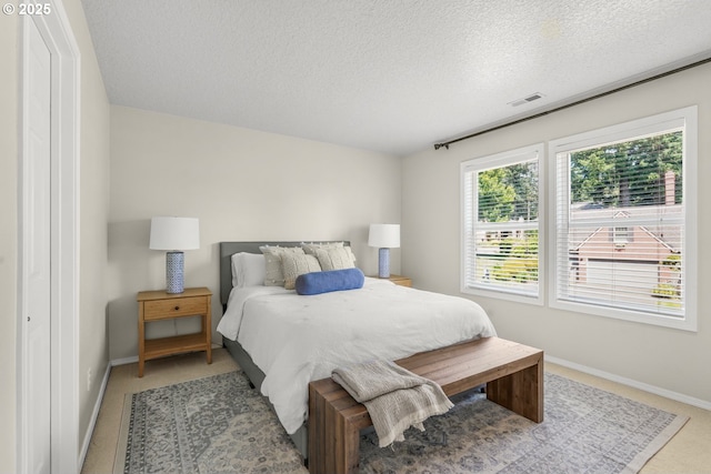 3852 Fairhaven Dr, West Linn, OR 97068 - bedroom with light carpet and a textured ceiling