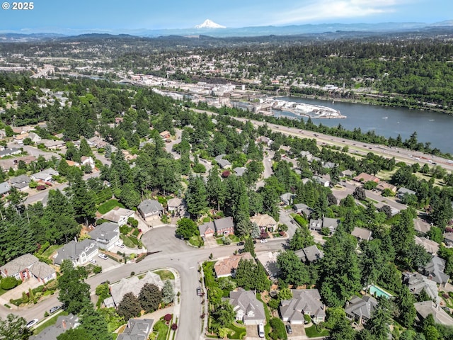 3852 Fairhaven Dr, West Linn, OR 97068 - aerial overview of property's location with a nearby body of water and nearby suburban area