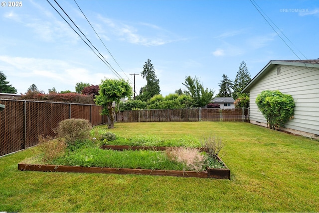 13140 SW Edgewood St, Portland, OR 97225 - view of yard featuring a garden