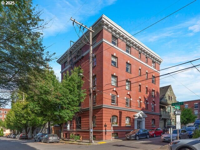 118 NW King Ave Unit 41, Portland, OR 97210 - view of property