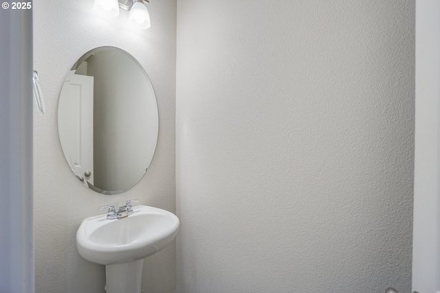 2153 NE 118th Pl, Vancouver, WA 98684 - bathroom featuring a sink