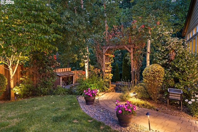18287 SW Florendo Ln, Beaverton, OR 97007 - view of yard with a patio area