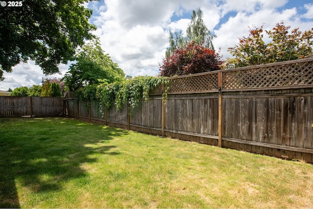 1001 S Grant St, Canby, OR 97013 - view of fenced backyard