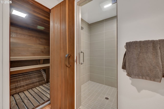 2435 Skyline Blvd, Eugene, OR 97403 - bathroom featuring a relaxing sauna and a shower stall