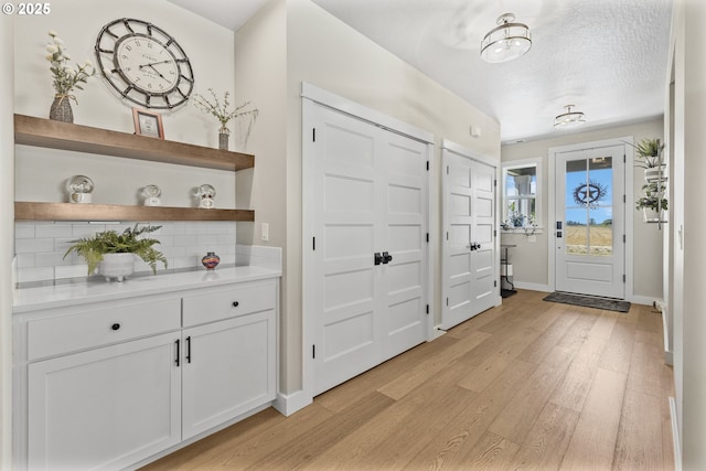 32750 Macy St, Eugene, OR 97408 - entryway with light wood-style floors and baseboards