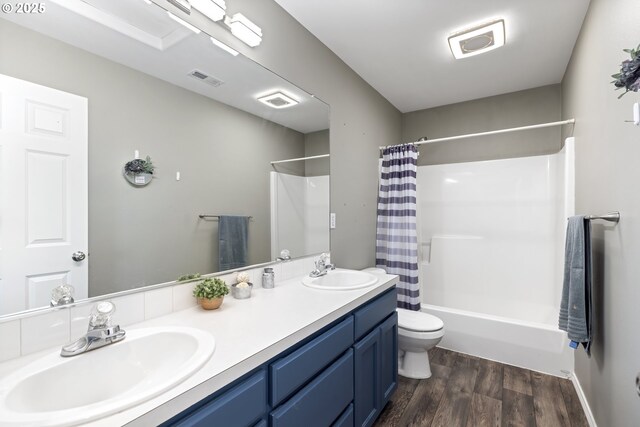 22647 SW Saunders Dr, Sherwood, OR 97140 - carpeted bedroom featuring baseboards