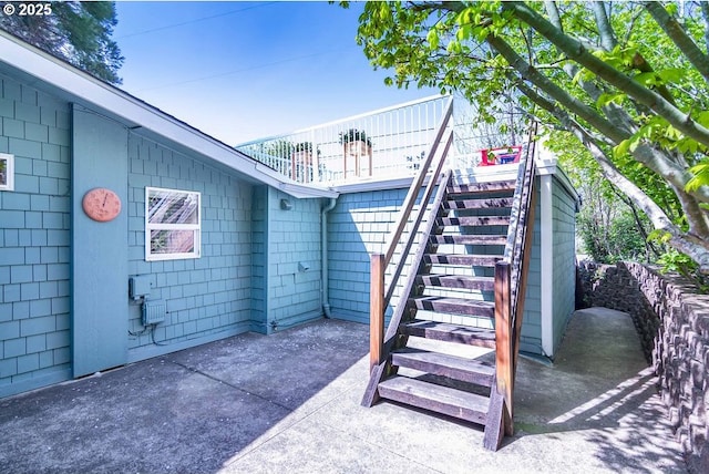 4976 NE K Ave, Neotsu, OR 97364 - view of patio with stairs