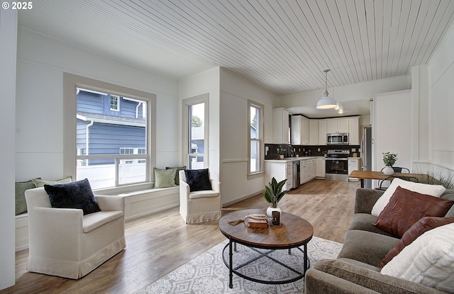 126 NE Garfield St, Camas, WA 98607 - living room with light wood finished floors