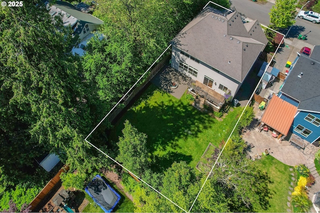 7102 SW 78th Ave, Portland, OR 97223 - aerial view of property and surrounding area featuring property boundaries highlighted