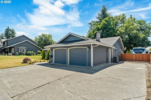 3817 NW Mccann Rd, Vancouver, WA 98685 - garage featuring concrete driveway