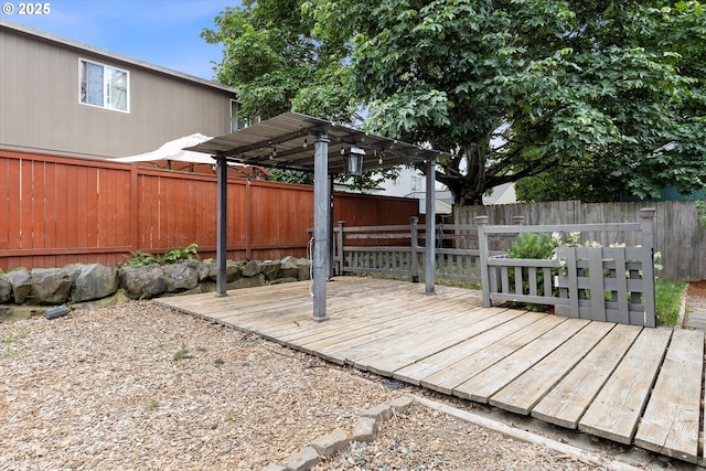 20694 SW Parker Ct, Beaverton, OR 97078 - deck featuring a fenced backyard and a pergola