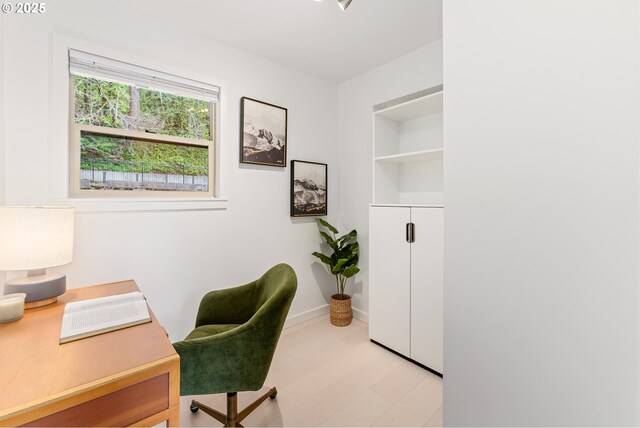 859 SW Broadway Dr Unit 41, Portland, OR 97201 - home office with baseboards