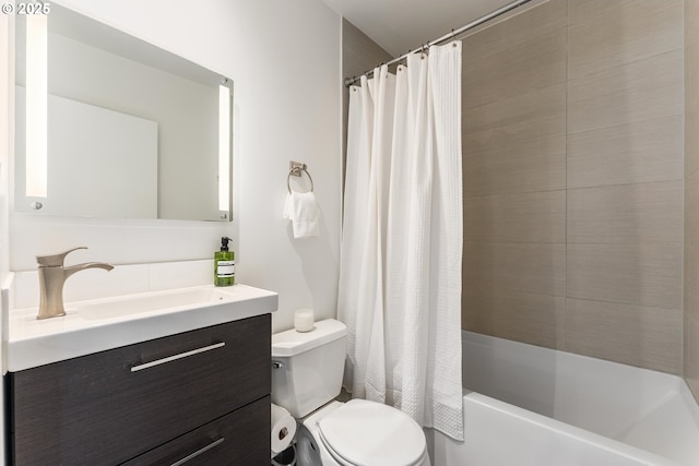 859 SW Broadway Dr Unit 41, Portland, OR 97201 - full bathroom featuring vanity, toilet, and shower / bath combination with curtain