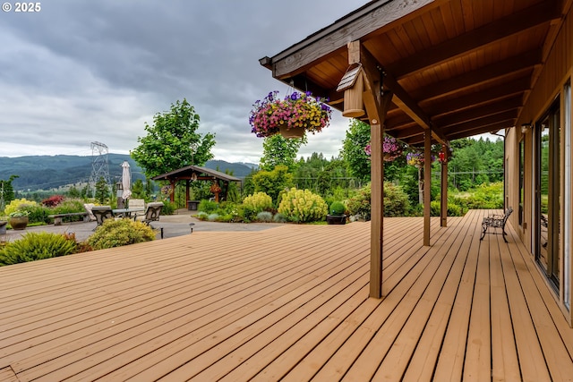 36910 Edgehill Rd, Springfield, OR 97478 - deck with a mountain view and a gazebo