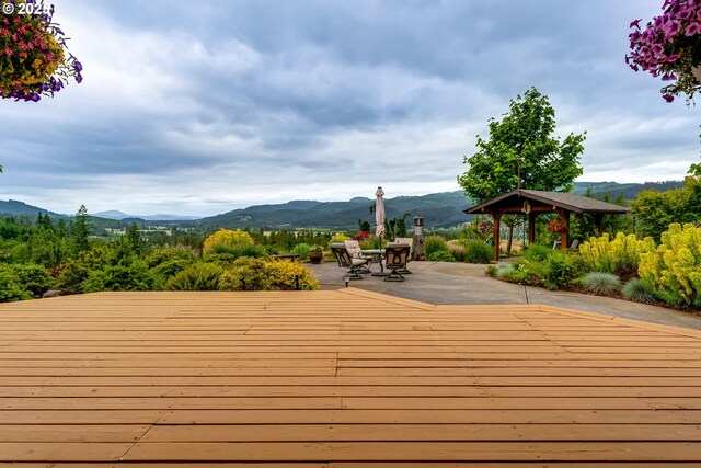 36910 Edgehill Rd, Springfield, OR 97478 - deck with a mountain view and a gazebo