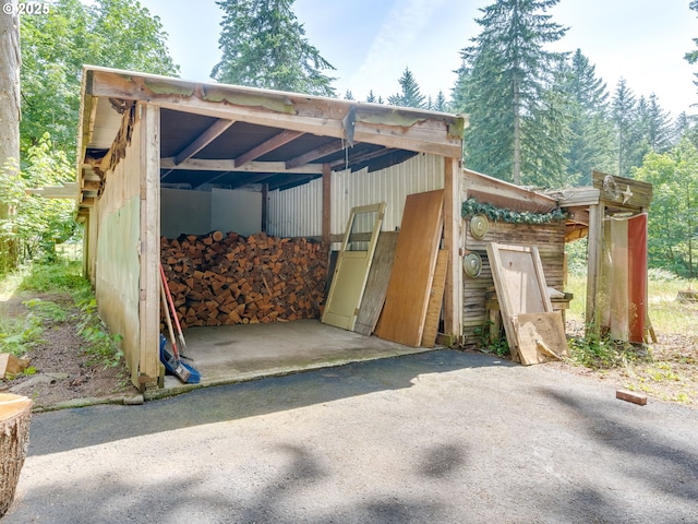 24873 S Beeson Rd, Beavercreek, OR 97004 - view of outdoor structure with a detached carport
