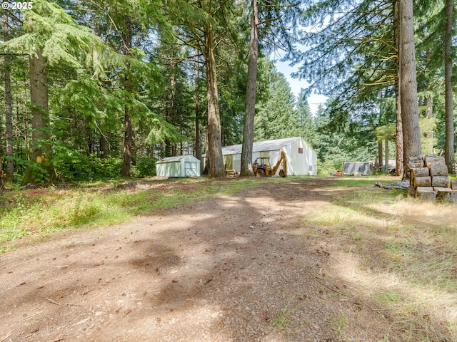 24873 S Beeson Rd, Beavercreek, OR 97004 - view of yard featuring a storage unit