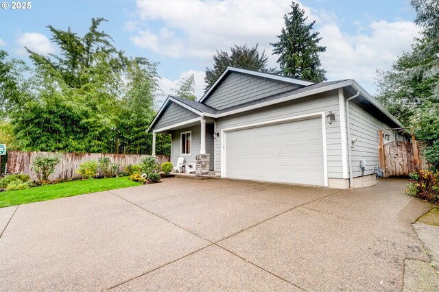 754 Manbrin Dr N, Keizer, OR 97303 - single story home with an attached garage and driveway