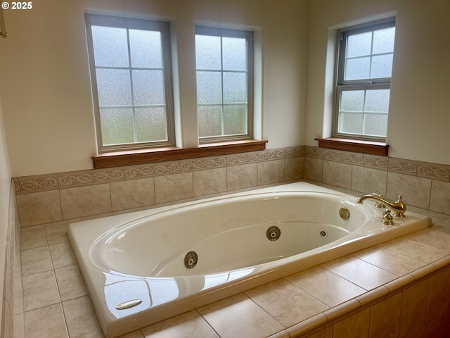 2180 Hayes St, North Bend, OR 97459 - bathroom with a whirlpool tub